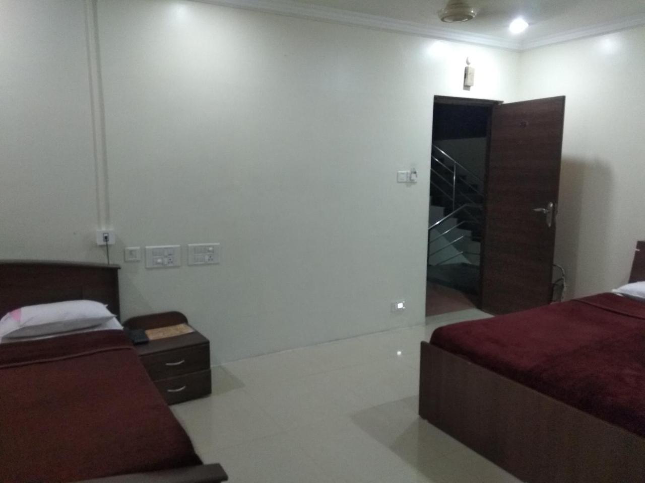 Sai Tirumala Residency Tirupati Exterior foto